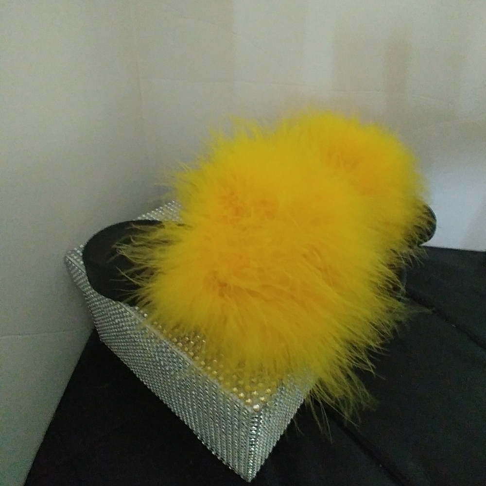 Yellow fuzz Z's